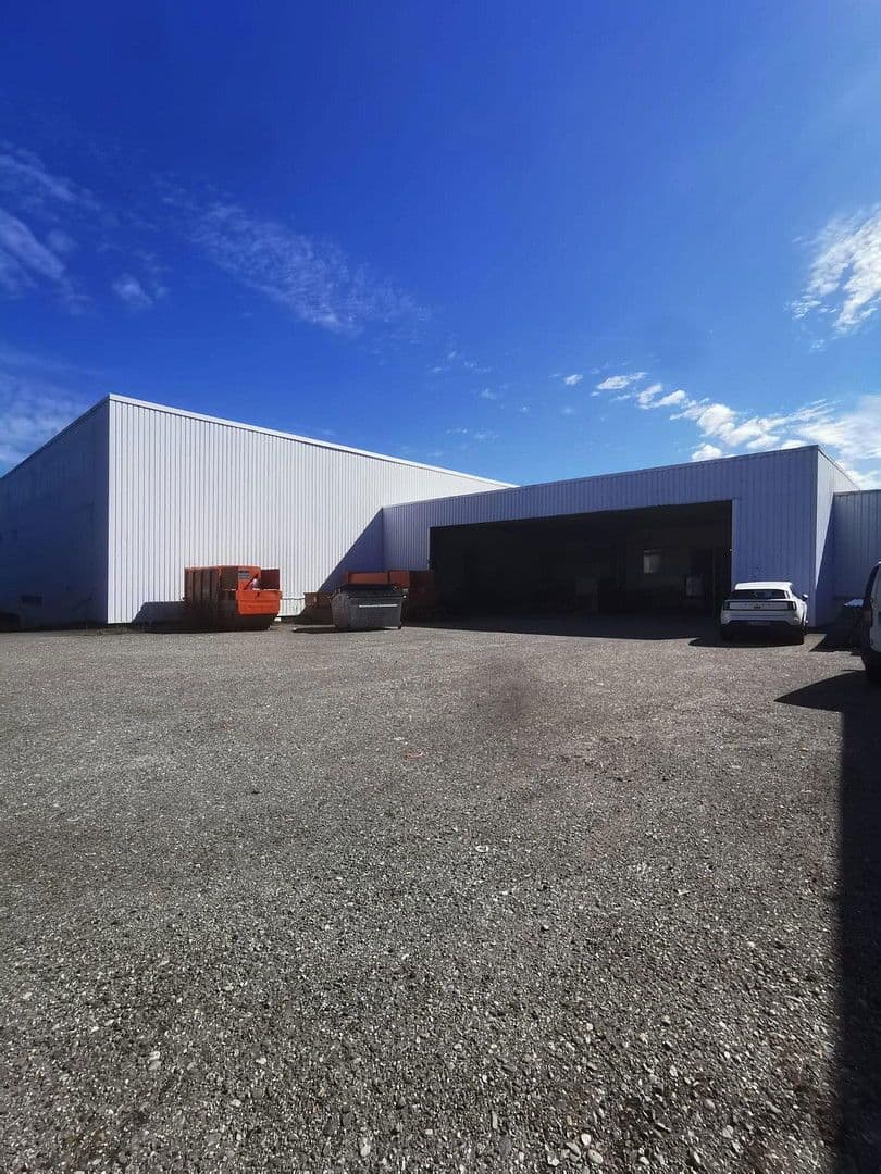 Pronájem nebytového prostoru 18.090 m², Dachtelstraße 26, Mössingen, Bádensko-Württembersko Pronájem nebytového prostoru 18.090 m², Dachtelstraße 26, Mössingen, Bádensko-Württembersko