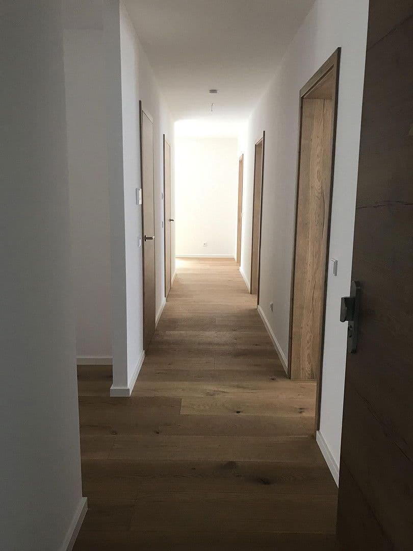 Pronájem bytu 4+1 169 m², Dreieich, Hessen Pronájem bytu 4+1 169 m², Dreieich, Hessen