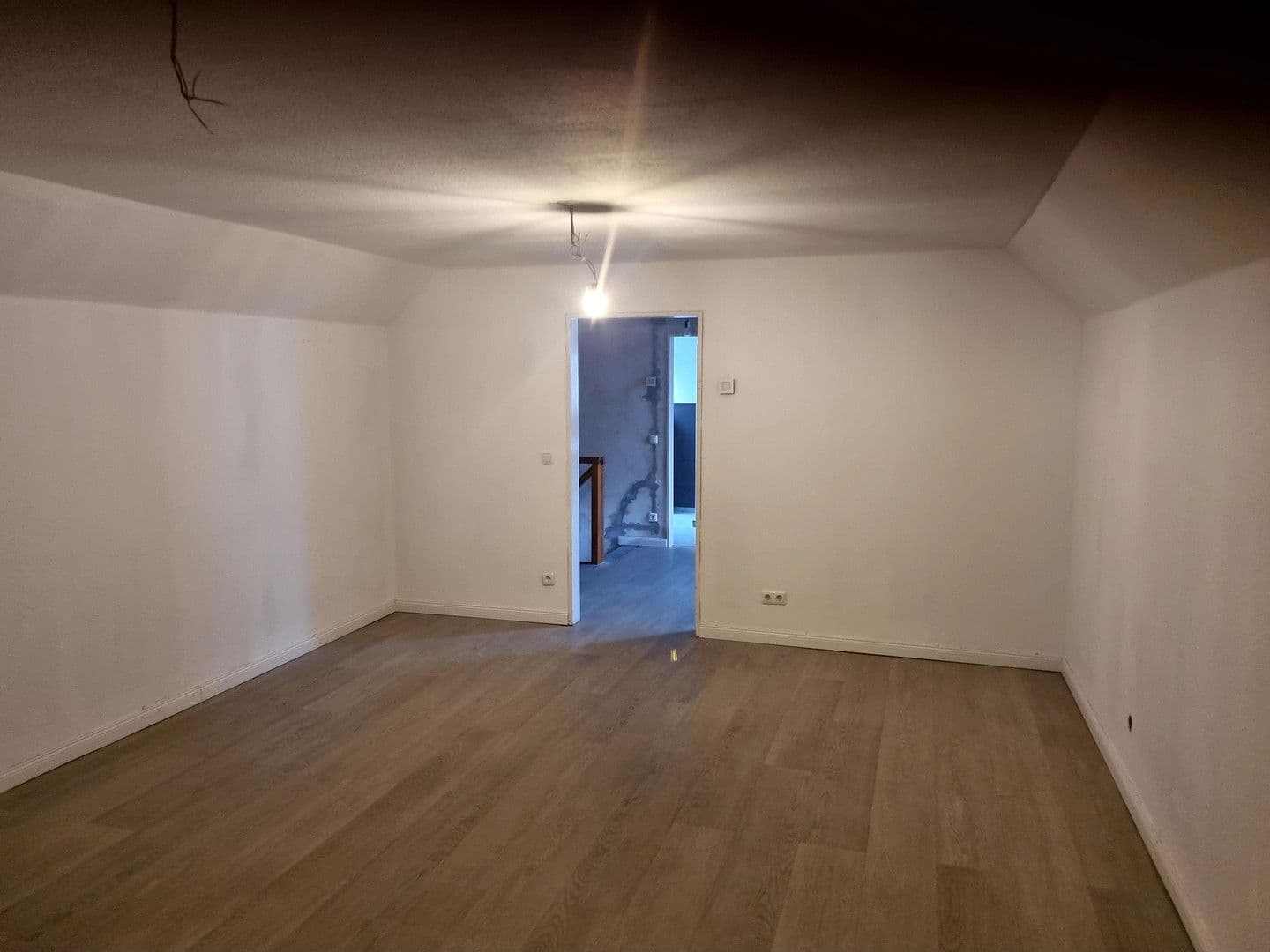 Prodej domu 170 m², pozemek 770 m², Osterstrasse 16, Leck, Šlesvicko-Holštýnsko Prodej domu 170 m², pozemek 770 m², Osterstrasse 16, Leck, Šlesvicko-Holštýnsko