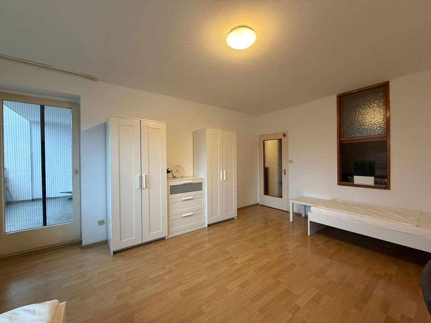 Pronájem bytu 1+1 30 m², Gerhart Hauptmann Straße 15, Erlangen, Bavorsko Pronájem bytu 1+1 30 m², Gerhart Hauptmann Straße 15, Erlangen, Bavorsko