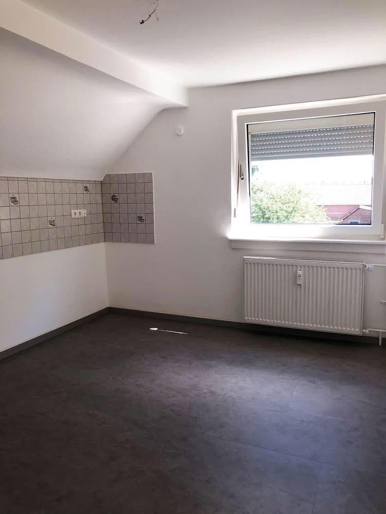 Prodej domu 250 m², pozemek 420 m², Fallbachstraße 13, Erlensee, Hessen Prodej domu 250 m², pozemek 420 m², Fallbachstraße 13, Erlensee, Hessen