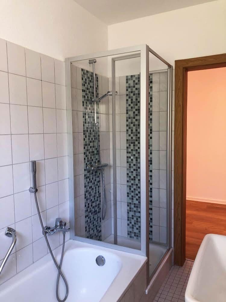 Prodej domu 250 m², pozemek 420 m², Fallbachstraße 13, Erlensee, Hessen Prodej domu 250 m², pozemek 420 m², Fallbachstraße 13, Erlensee, Hessen