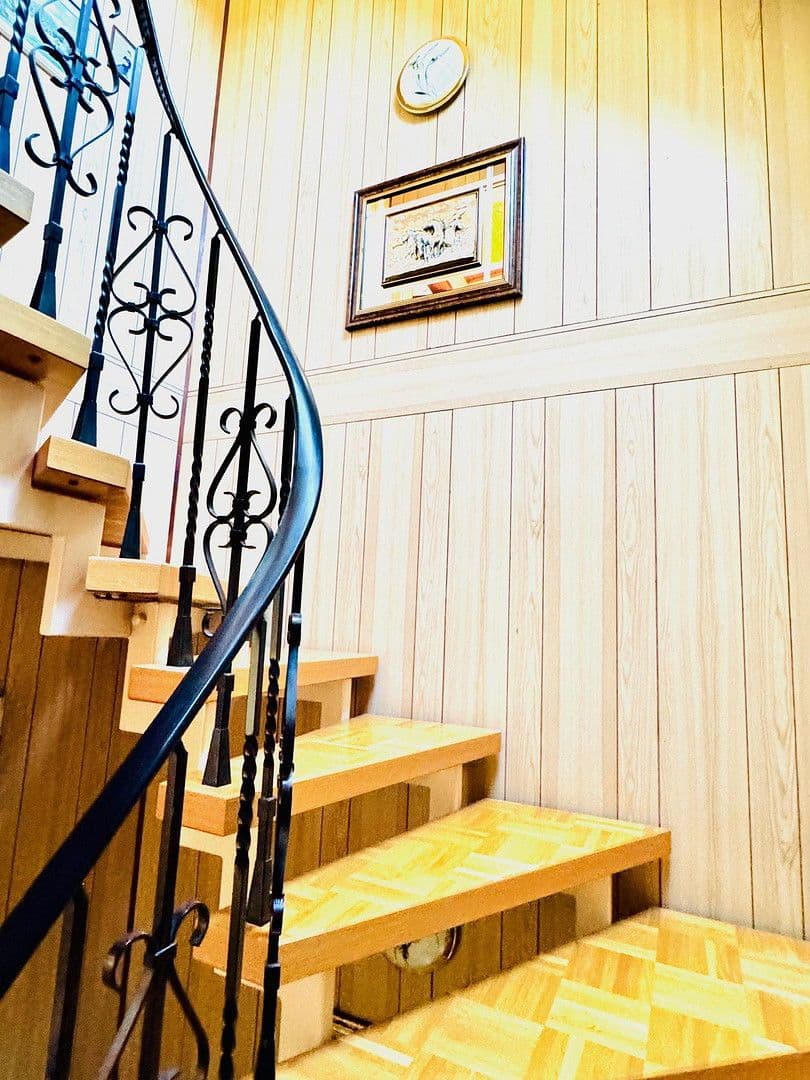 Prodej domu 220 m², pozemek 348 m², Am Nußbach, 3, Ebringen, Bádensko-Württembersko Prodej domu 220 m², pozemek 348 m², Am Nußbach, 3, Ebringen, Bádensko-Württembersko