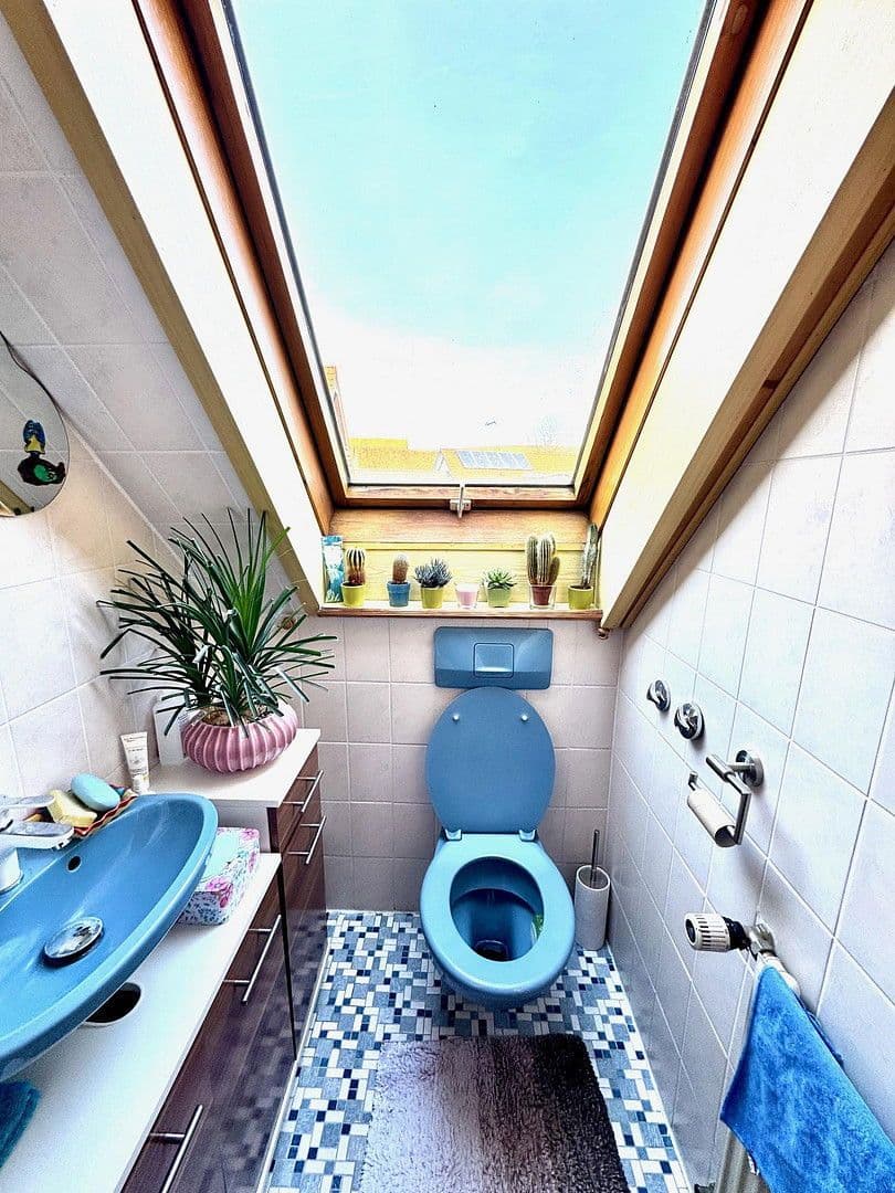 Prodej domu 220 m², pozemek 348 m², Am Nußbach, 3, Ebringen, Bádensko-Württembersko Prodej domu 220 m², pozemek 348 m², Am Nußbach, 3, Ebringen, Bádensko-Württembersko