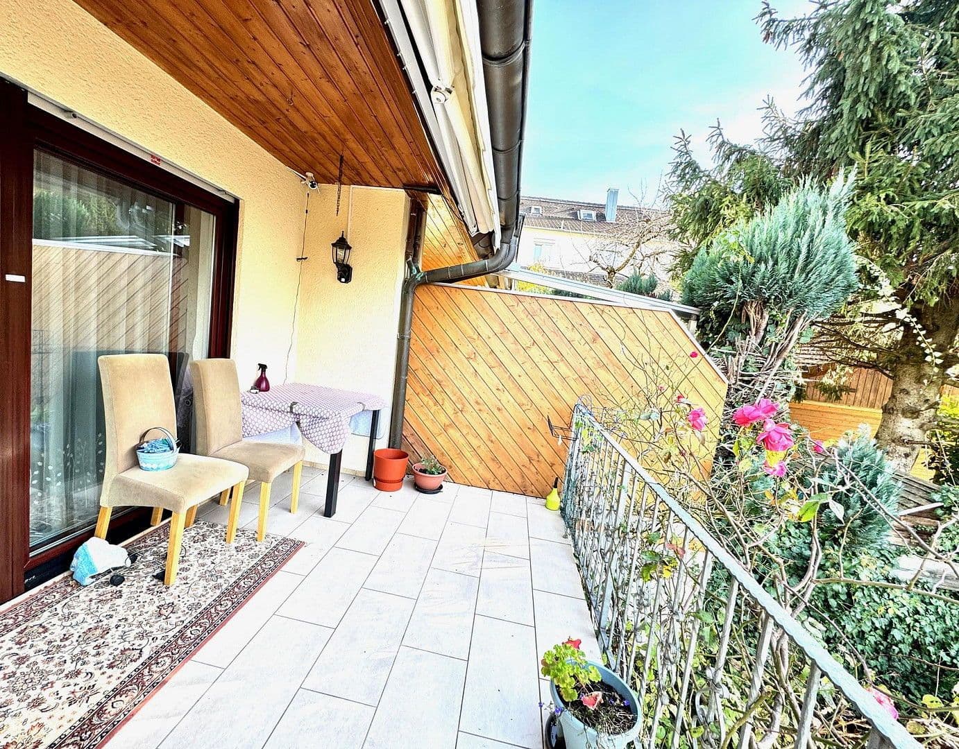 Prodej domu 220 m², pozemek 348 m², Am Nußbach, 3, Ebringen, Bádensko-Württembersko Prodej domu 220 m², pozemek 348 m², Am Nußbach, 3, Ebringen, Bádensko-Württembersko