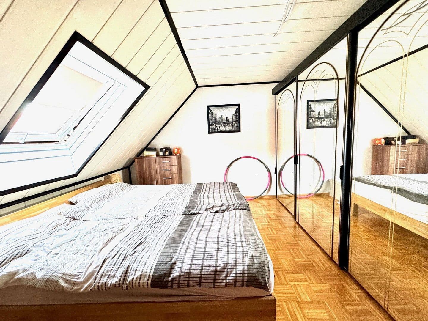 Prodej domu 220 m², pozemek 348 m², Am Nußbach, 3, Ebringen, Bádensko-Württembersko Prodej domu 220 m², pozemek 348 m², Am Nußbach, 3, Ebringen, Bádensko-Württembersko