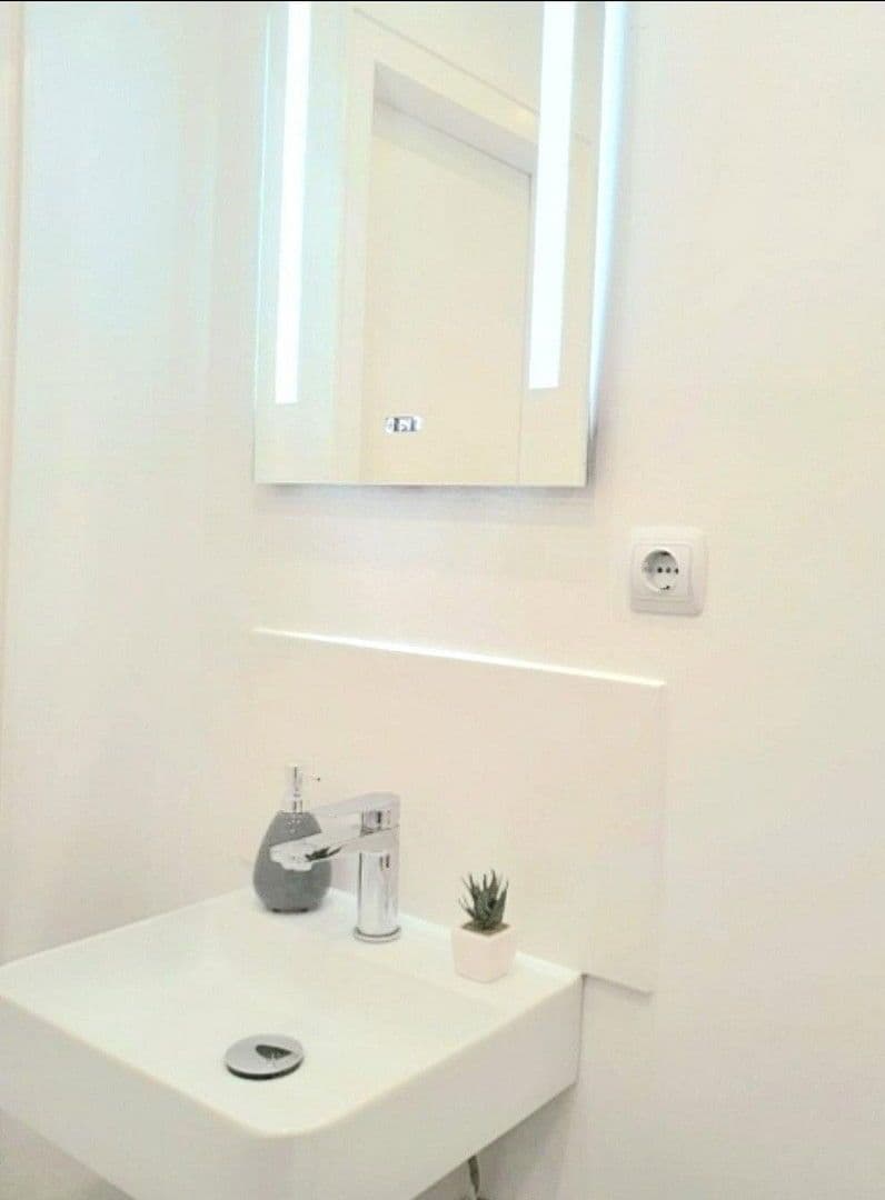 Prodej domu 111 m², pozemek 124 m², Hamburg, Hamburg Prodej domu 111 m², pozemek 124 m², Hamburg, Hamburg