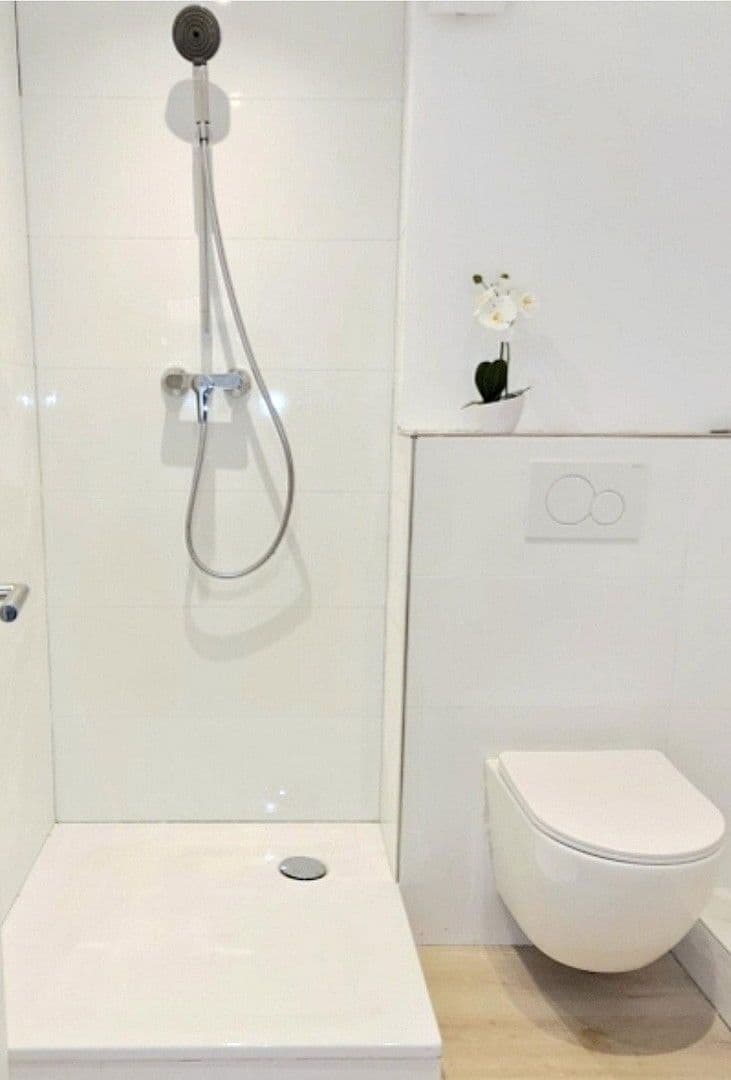 Prodej domu 111 m², pozemek 124 m², Hamburg, Hamburg Prodej domu 111 m², pozemek 124 m², Hamburg, Hamburg