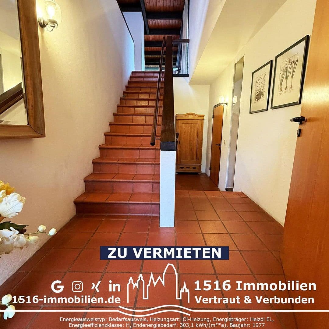 Pronájem domu 180 m², pozemek 1.158 m², Kilian-Leib-Straße 117, Eichstätt, Bavorsko Pronájem domu 180 m², pozemek 1.158 m², Kilian-Leib-Straße 117, Eichstätt, Bavorsko