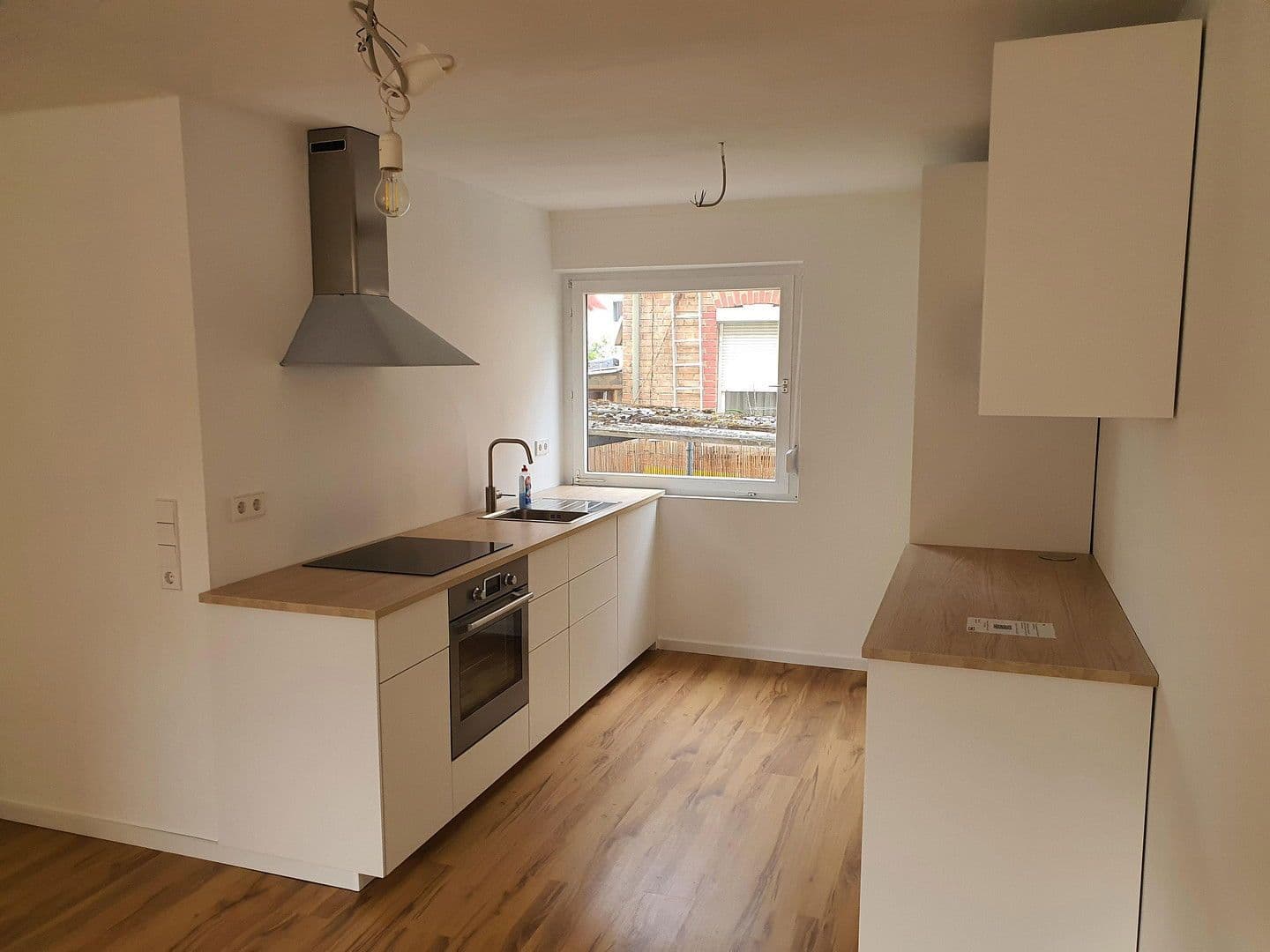 Pronájem bytu 3+1 60 m², Heilbronn, Bádensko-Württembersko Pronájem bytu 3+1 60 m², Heilbronn, Bádensko-Württembersko