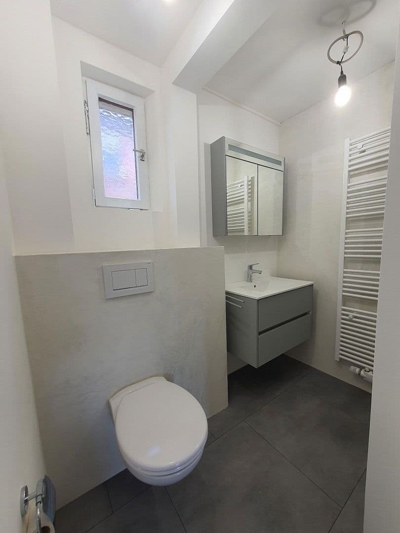 Pronájem bytu 3+1 60 m², Heilbronn, Bádensko-Württembersko Pronájem bytu 3+1 60 m², Heilbronn, Bádensko-Württembersko