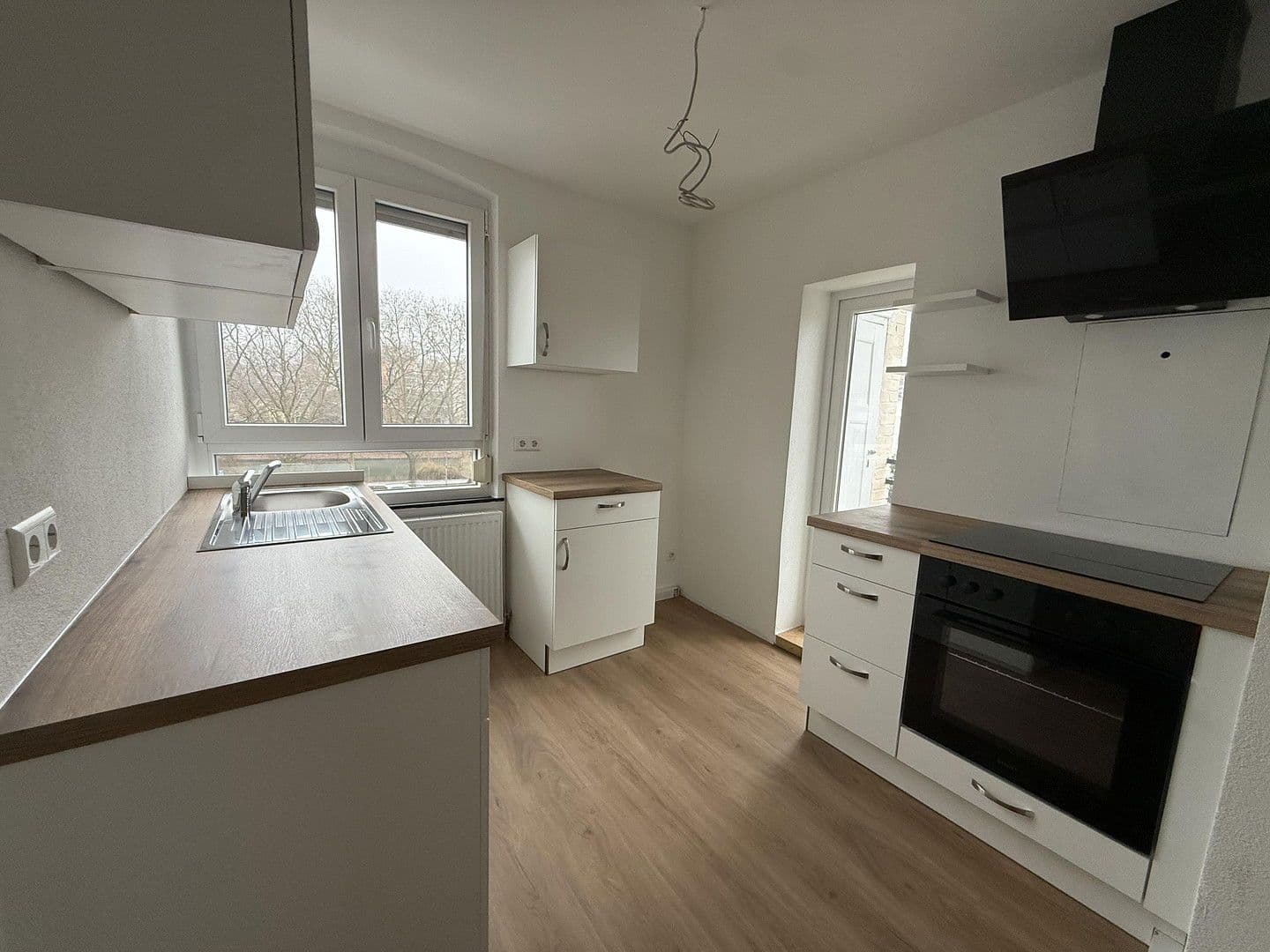 Pronájem bytu 16 m², Achtungstraße 9, Heilbronn, Bádensko-Württembersko Pronájem bytu 16 m², Achtungstraße 9, Heilbronn, Bádensko-Württembersko