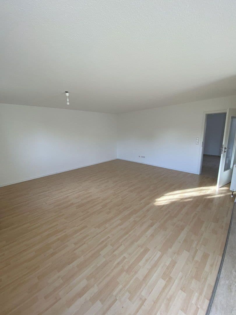 Pronájem bytu 2+kk 79 m², Nürtingen, Bádensko-Württembersko Pronájem bytu 2+kk 79 m², Nürtingen, Bádensko-Württembersko