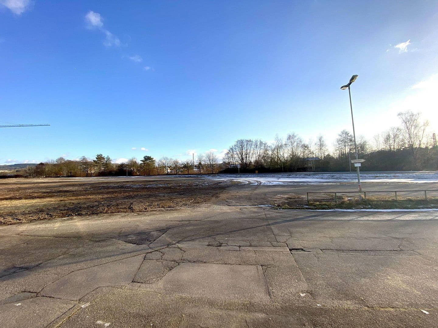 Pronájem pozemku 15.000 m², Straubenhardt, Bádensko-Württembersko Pronájem pozemku 15.000 m², Straubenhardt, Bádensko-Württembersko