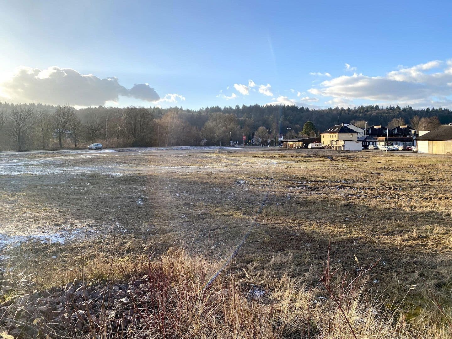 Pronájem pozemku 15.000 m², Straubenhardt, Bádensko-Württembersko Pronájem pozemku 15.000 m², Straubenhardt, Bádensko-Württembersko