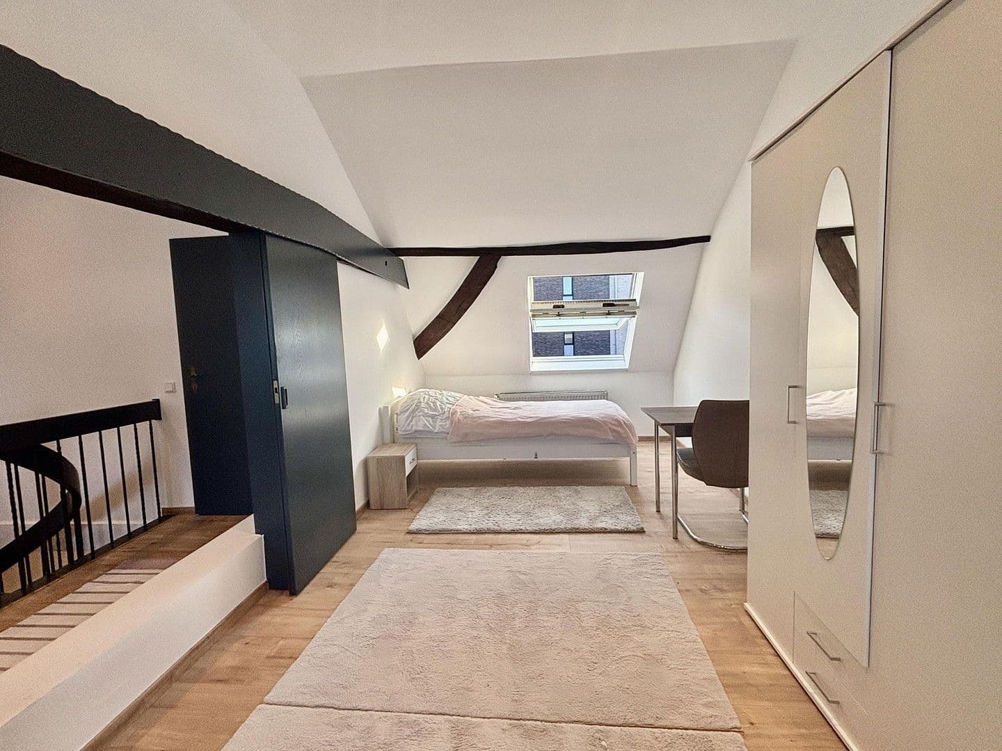 Prodej domu 137 m², pozemek 148 m², Krefeld, Severní Porýní-Vestfálsko Prodej domu 137 m², pozemek 148 m², Krefeld, Severní Porýní-Vestfálsko