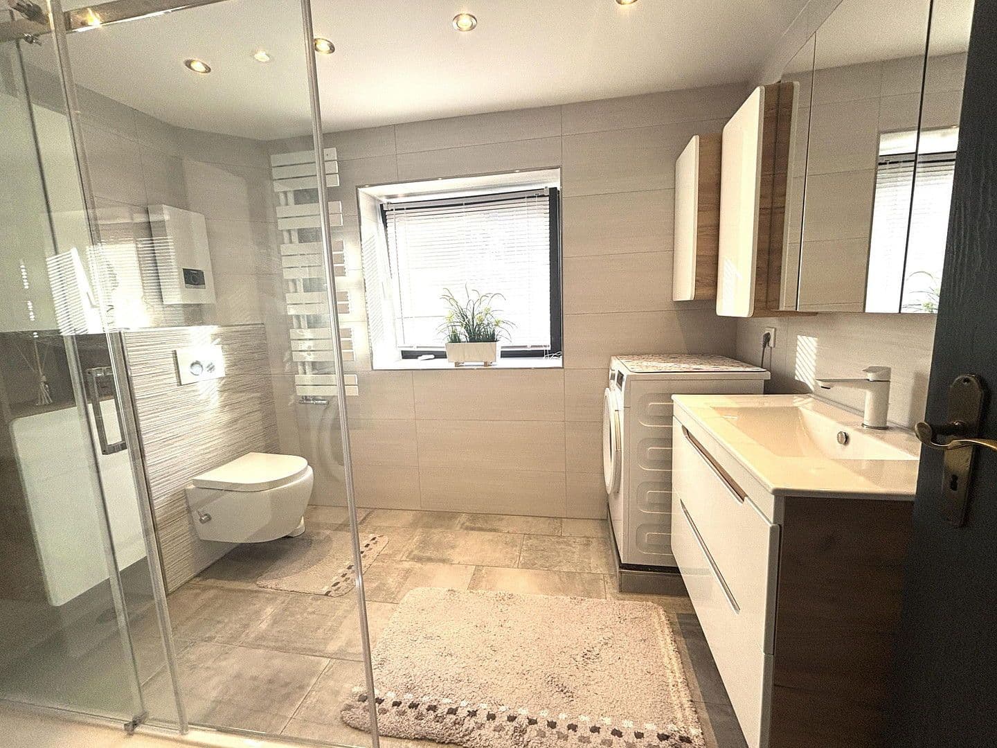 Prodej domu 137 m², pozemek 148 m², Krefeld, Severní Porýní-Vestfálsko Prodej domu 137 m², pozemek 148 m², Krefeld, Severní Porýní-Vestfálsko