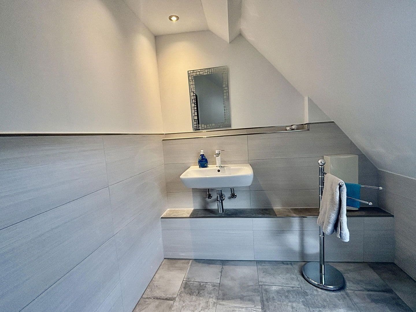 Prodej domu 137 m², pozemek 148 m², Krefeld, Severní Porýní-Vestfálsko Prodej domu 137 m², pozemek 148 m², Krefeld, Severní Porýní-Vestfálsko