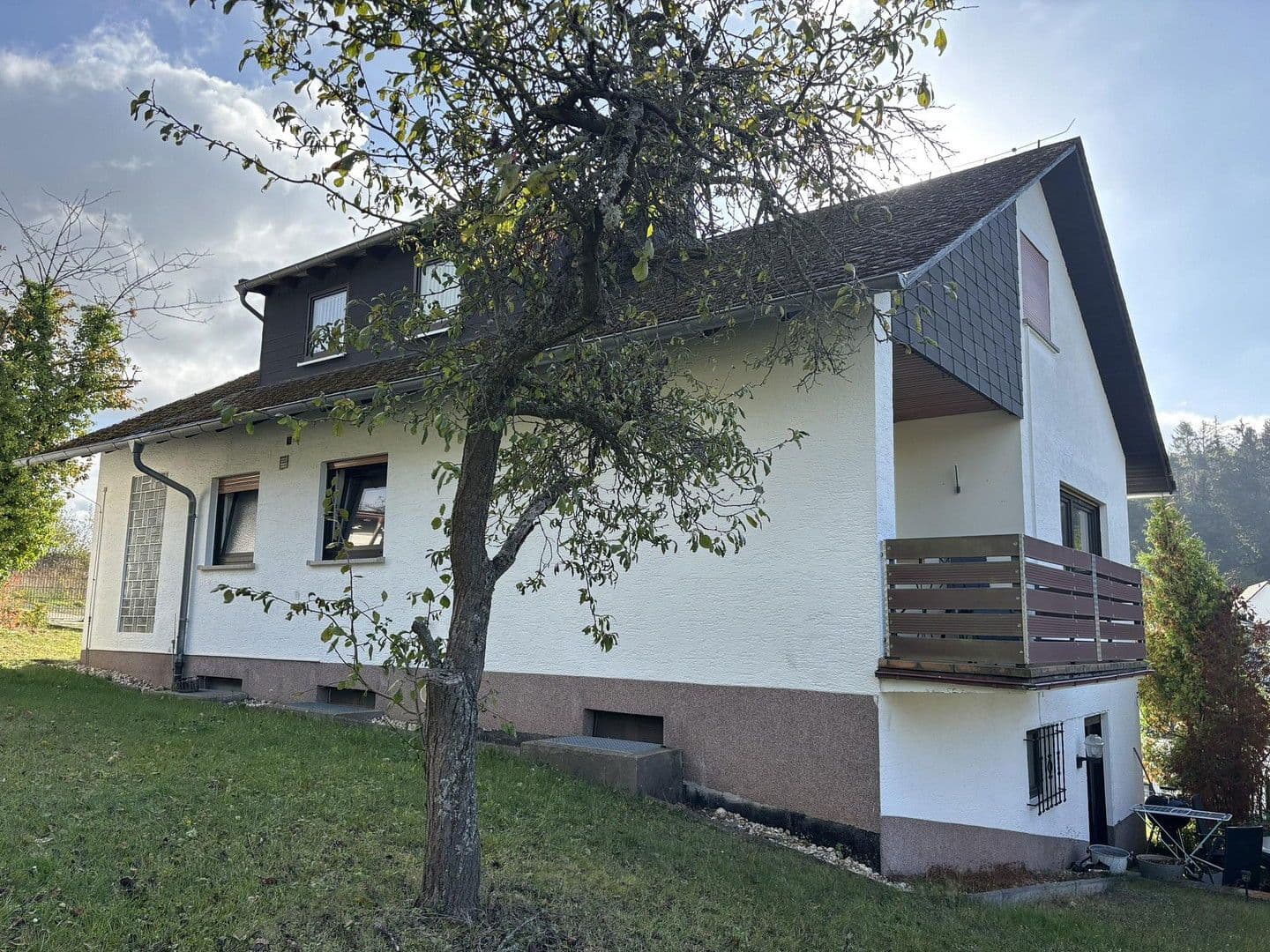 Prodej domu 180 m², pozemek 885 m², Herborn, Hessen Prodej domu 180 m², pozemek 885 m², Herborn, Hessen