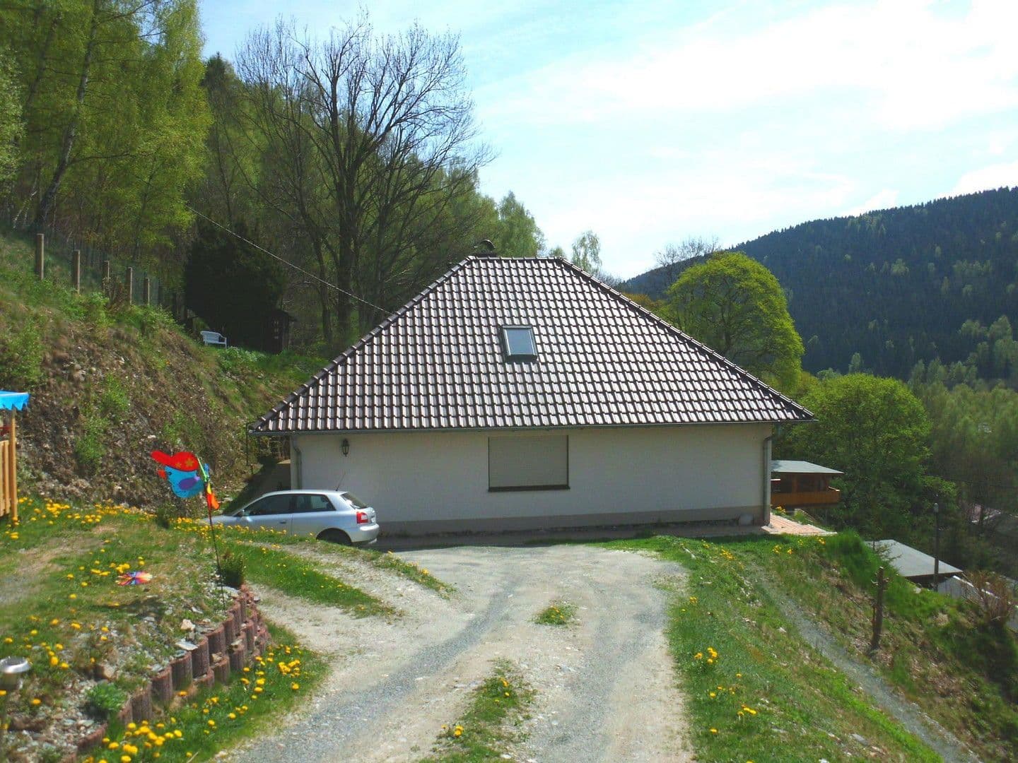 Prodej domu 199 m², pozemek 1.550 m², Klingenthal, Sasko Prodej domu 199 m², pozemek 1.550 m², Klingenthal, Sasko