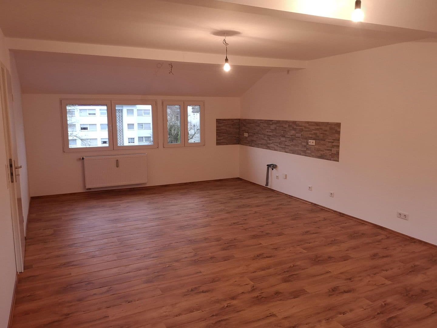 Pronájem bytu 2+kk 72 m², Im Hederichsfeld 86, Leverkusen, Severní Porýní-Vestfálsko Pronájem bytu 2+kk 72 m², Im Hederichsfeld 86, Leverkusen, Severní Porýní-Vestfálsko