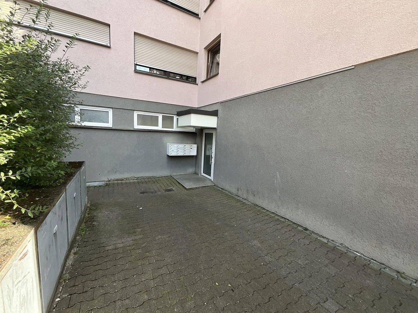 Pronájem bytu 2+1 64 m², Heilbronn, Bádensko-Württembersko Pronájem bytu 2+1 64 m², Heilbronn, Bádensko-Württembersko