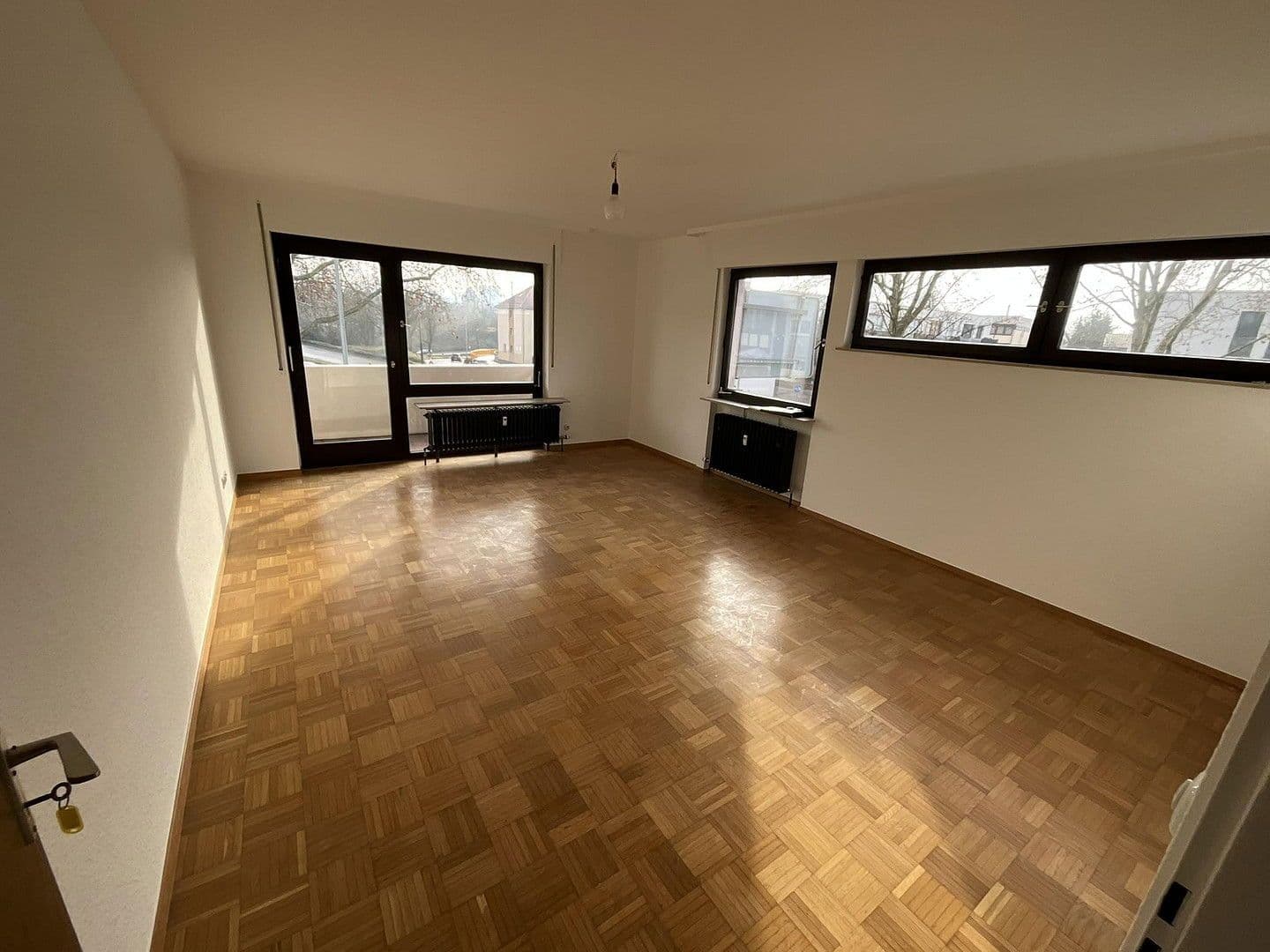 Pronájem bytu 2+1 64 m², Heilbronn, Bádensko-Württembersko Pronájem bytu 2+1 64 m², Heilbronn, Bádensko-Württembersko