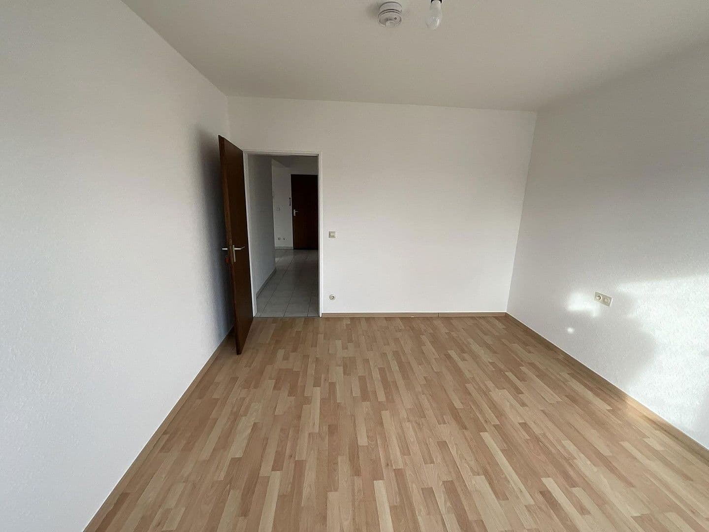 Pronájem bytu 2+1 64 m², Heilbronn, Bádensko-Württembersko Pronájem bytu 2+1 64 m², Heilbronn, Bádensko-Württembersko