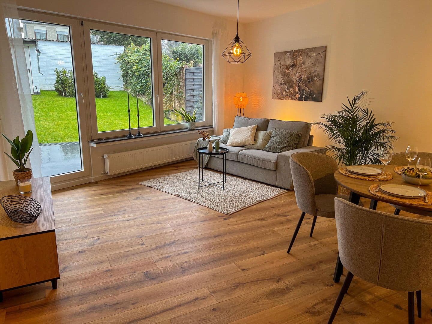 Prodej bytu 4+1 102 m², Brühl, Severní Porýní-Vestfálsko Prodej bytu 4+1 102 m², Brühl, Severní Porýní-Vestfálsko