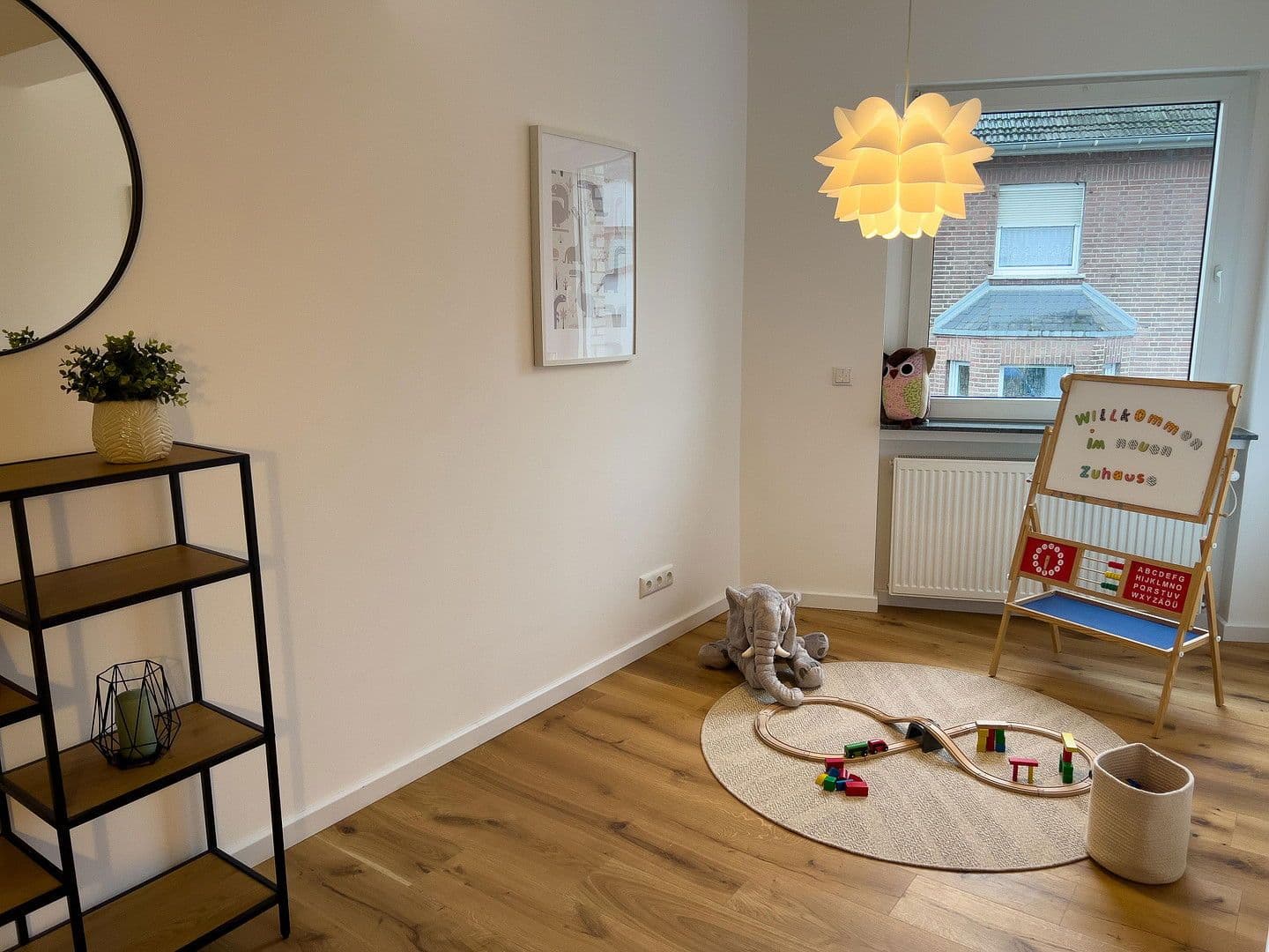 Prodej bytu 4+1 102 m², Brühl, Severní Porýní-Vestfálsko Prodej bytu 4+1 102 m², Brühl, Severní Porýní-Vestfálsko