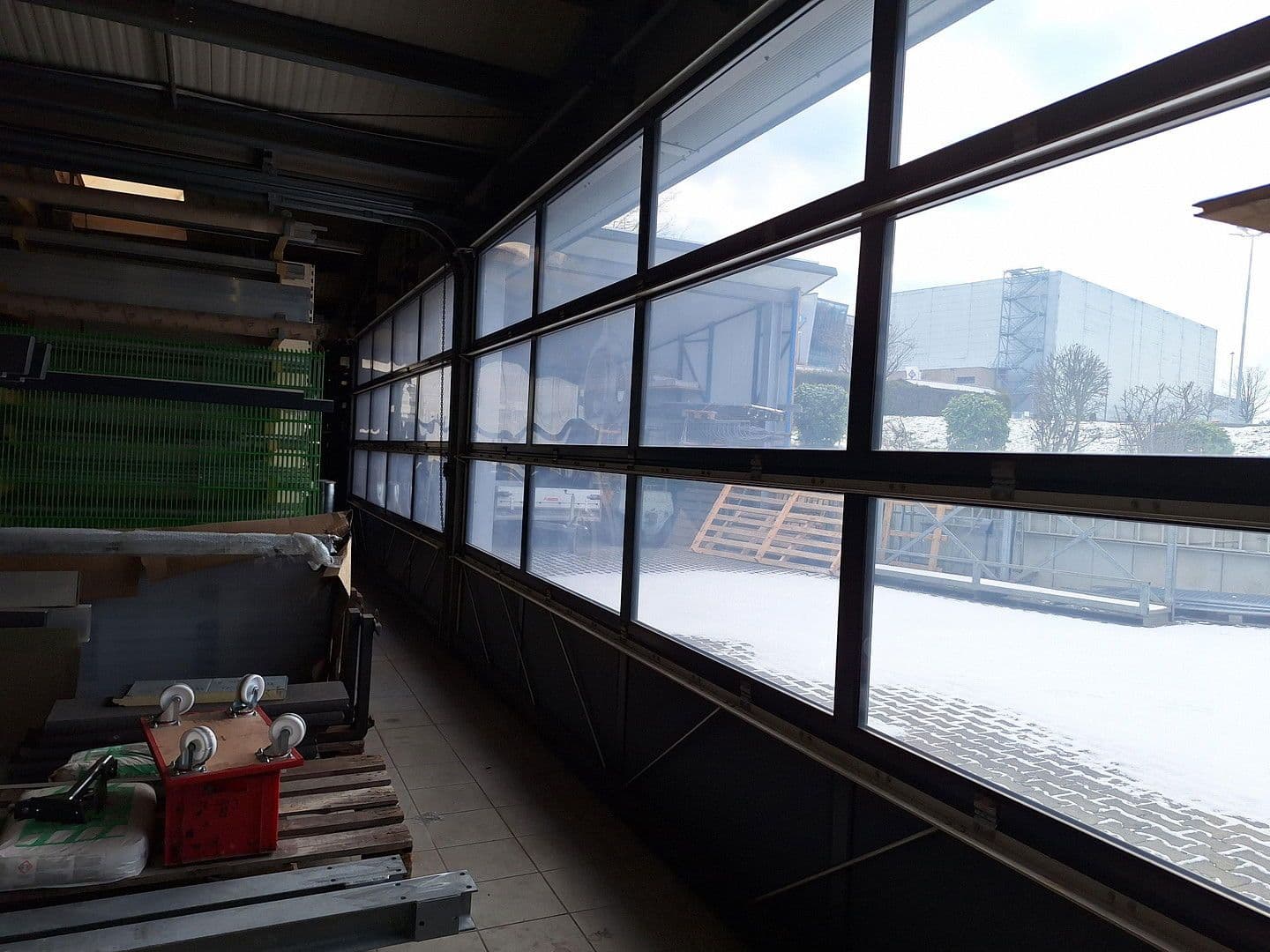 Pronájem nebytového prostoru 1.500 m², am Streitwald 1, Zell (Mosel), Porýní-Falc Pronájem nebytového prostoru 1.500 m², am Streitwald 1, Zell (Mosel), Porýní-Falc