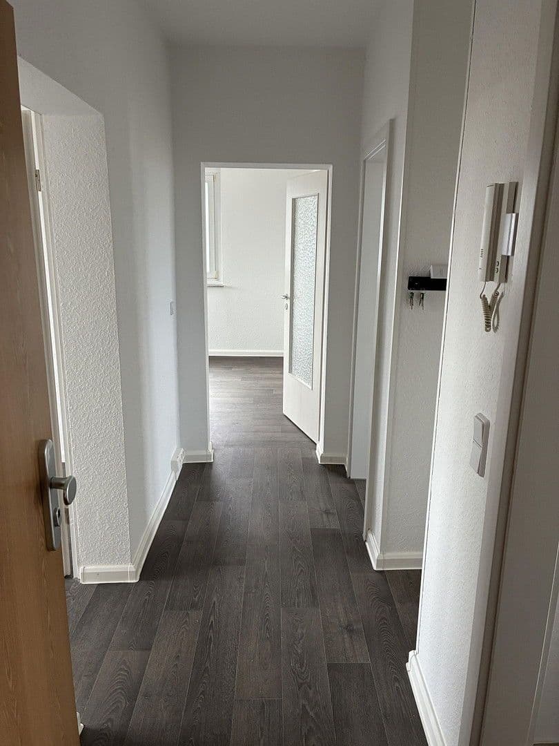 Pronájem bytu 3+1 64 m², Linzer Straße 41, Dessau-Roßlau, Sasko-Anhaltsko Pronájem bytu 3+1 64 m², Linzer Straße 41, Dessau-Roßlau, Sasko-Anhaltsko