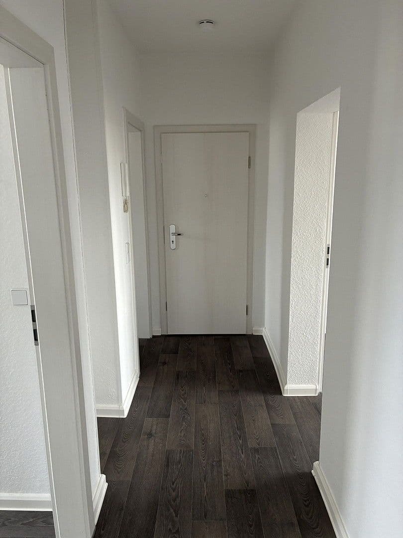 Pronájem bytu 3+1 64 m², Linzer Straße 41, Dessau-Roßlau, Sasko-Anhaltsko Pronájem bytu 3+1 64 m², Linzer Straße 41, Dessau-Roßlau, Sasko-Anhaltsko