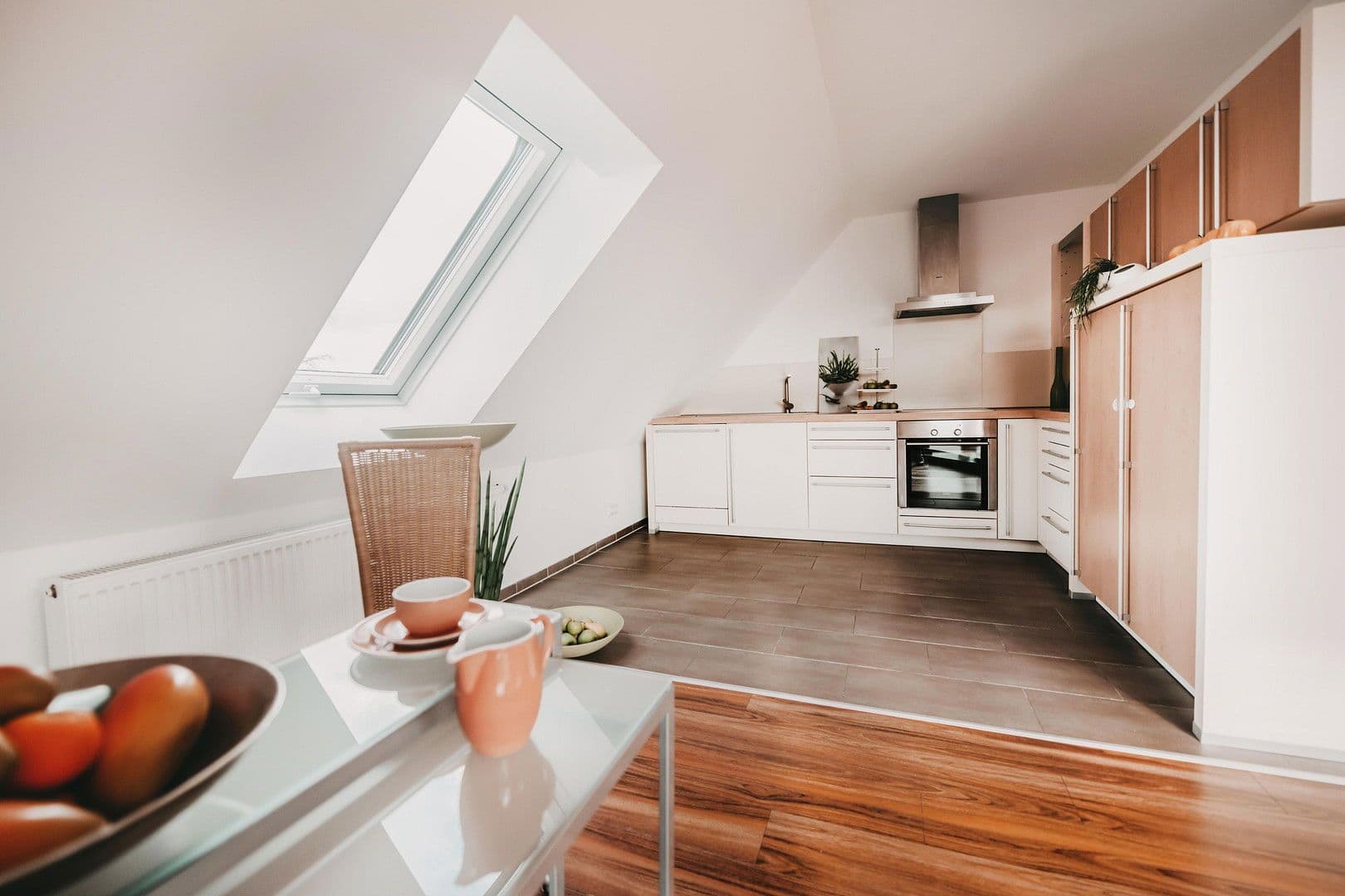 Pronájem bytu 4+1 129 m², Hansefelder Hof 1, Hamberge, Šlesvicko-Holštýnsko Pronájem bytu 4+1 129 m², Hansefelder Hof 1, Hamberge, Šlesvicko-Holštýnsko