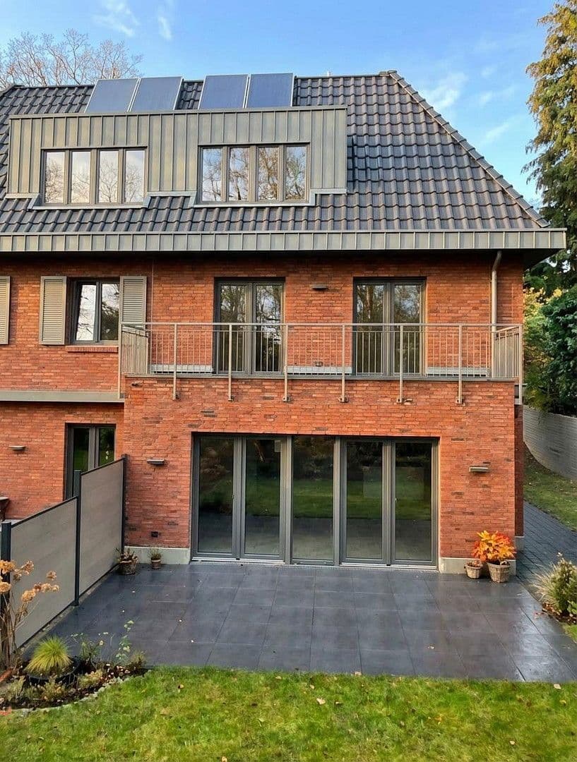 Prodej domu 179 m², pozemek 379 m², Hamburg, Hamburg Prodej domu 179 m², pozemek 379 m², Hamburg, Hamburg