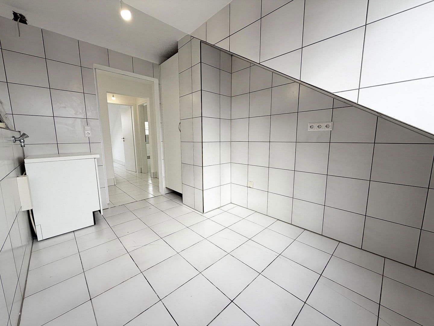 Pronájem bytu 4+1 68 m², Stuttgart, Bádensko-Württembersko Pronájem bytu 4+1 68 m², Stuttgart, Bádensko-Württembersko