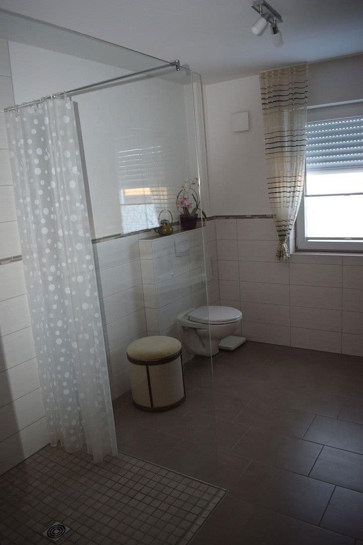 Pronájem bytu 2+kk 83 m², Alte Ziegelei 10, Igersheim, Bádensko-Württembersko Pronájem bytu 2+kk 83 m², Alte Ziegelei 10, Igersheim, Bádensko-Württembersko