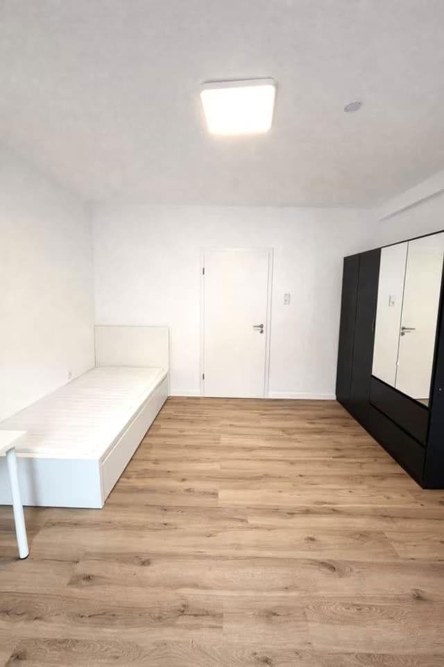 Pronájem bytu 5+1 20 m², Brunnenstraße, Augsburg, Bavorsko Pronájem bytu 5+1 20 m², Brunnenstraße, Augsburg, Bavorsko