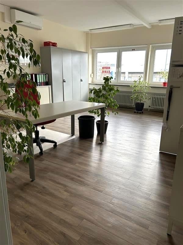 Pronájem kanceláře 172 m², Mannheimer Landstraße 5b, Brühl, Bádensko-Württembersko Pronájem kanceláře 172 m², Mannheimer Landstraße 5b, Brühl, Bádensko-Württembersko