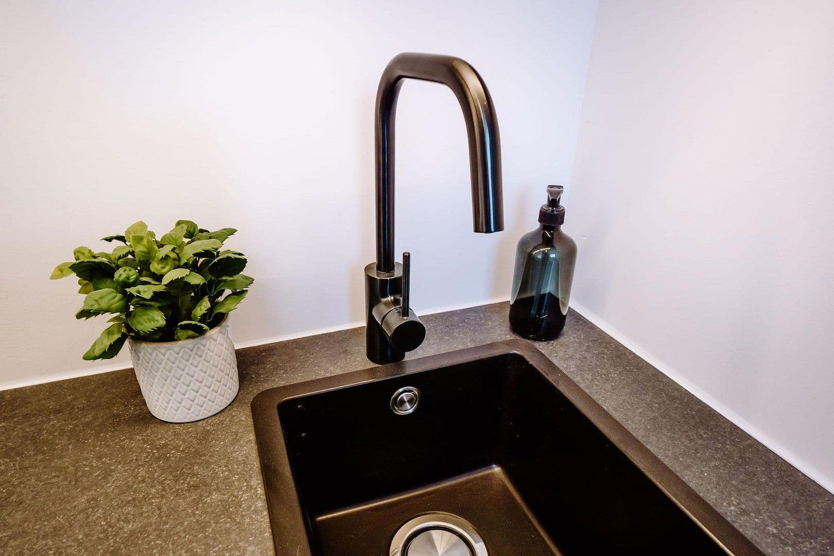 Prodej bytu 1+1 29 m², München, Bavorsko Prodej bytu 1+1 29 m², München, Bavorsko