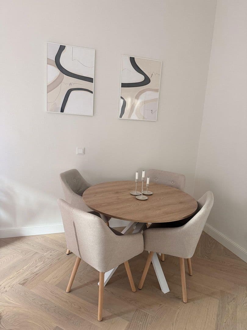 Pronájem bytu 2+1 66 m², Roßststraße 87, Düsseldorf, Severní Porýní-Vestfálsko Pronájem bytu 2+1 66 m², Roßststraße 87, Düsseldorf, Severní Porýní-Vestfálsko