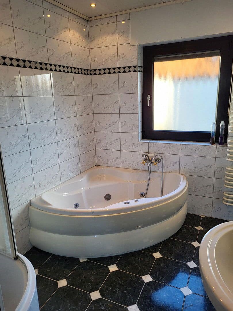 Prodej domu 90 m², pozemek 900 m², Geldern, Severní Porýní-Vestfálsko Prodej domu 90 m², pozemek 900 m², Geldern, Severní Porýní-Vestfálsko