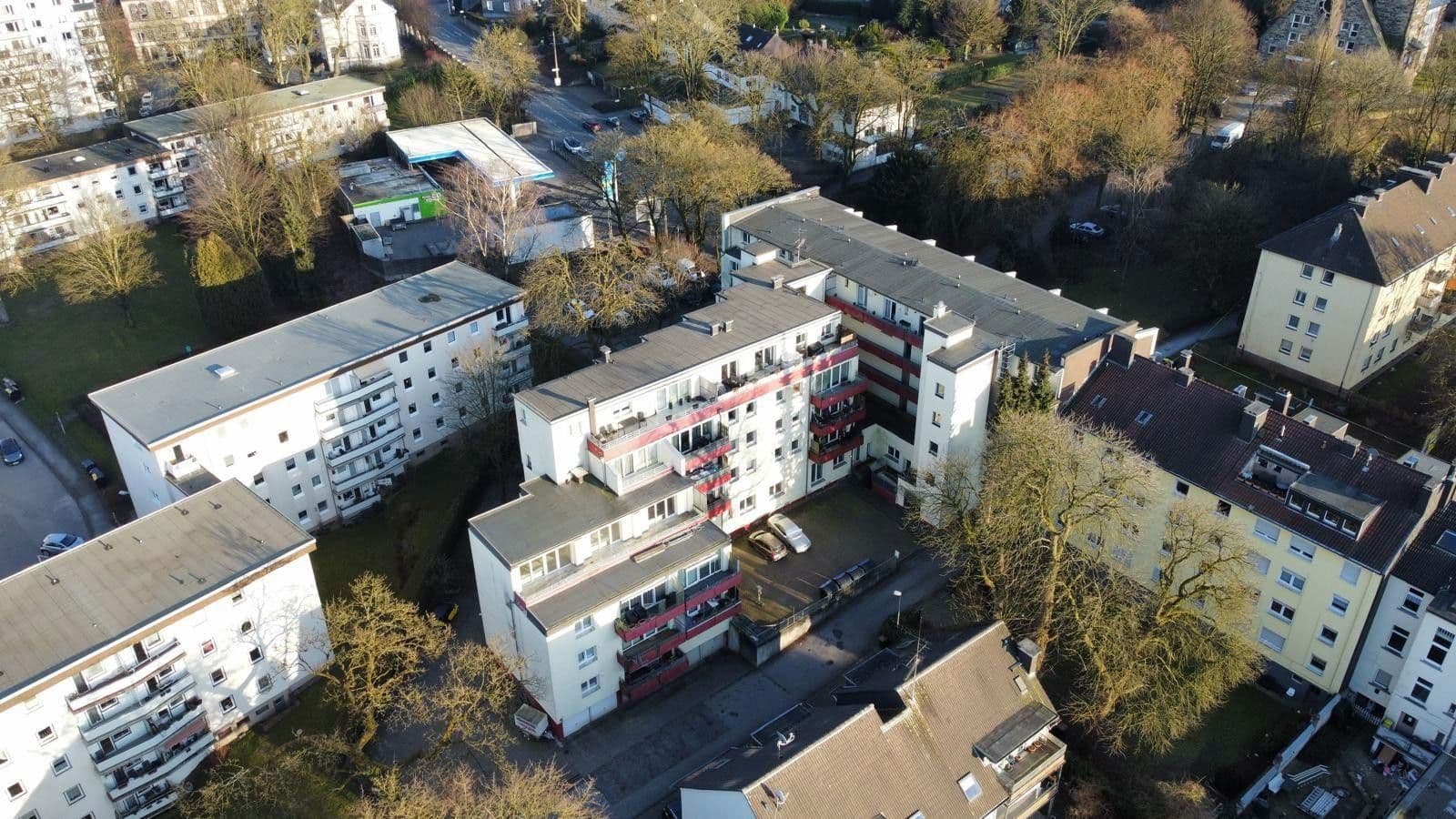 Pronájem bytu 3+1 92 m², Langerfelder Straße 115, Wuppertal, Severní Porýní-Vestfálsko Pronájem bytu 3+1 92 m², Langerfelder Straße 115, Wuppertal, Severní Porýní-Vestfálsko