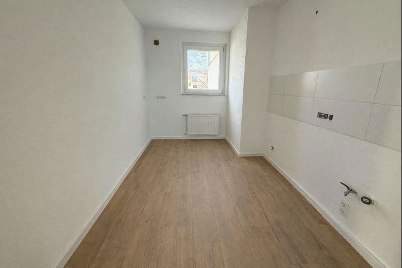 Pronájem bytu 3+1 92 m², Langerfelder Straße 115, Wuppertal, Severní Porýní-Vestfálsko Pronájem bytu 3+1 92 m², Langerfelder Straße 115, Wuppertal, Severní Porýní-Vestfálsko