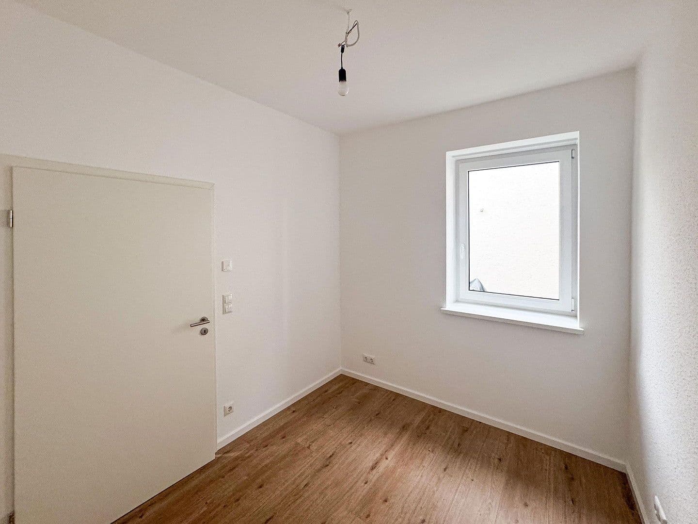 Pronájem kanceláře 51 m², Groß-Gerau, Hessen Pronájem kanceláře 51 m², Groß-Gerau, Hessen