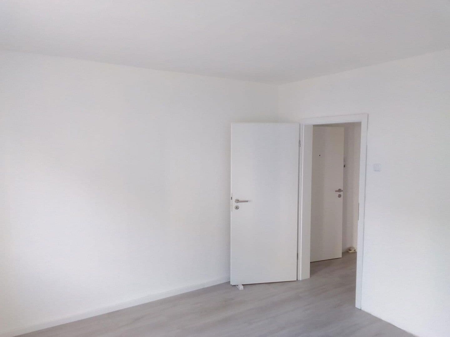 Prodej domu 295 m², pozemek 232 m², Essen, Severní Porýní-Vestfálsko Prodej domu 295 m², pozemek 232 m², Essen, Severní Porýní-Vestfálsko