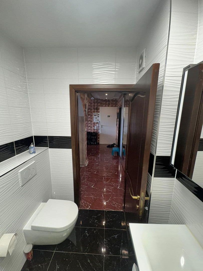 Prodej bytu 3+1 65 m², Friedrich-Naumann-Str. 12, Ludwigshafen, Porýní-Falc Prodej bytu 3+1 65 m², Friedrich-Naumann-Str. 12, Ludwigshafen, Porýní-Falc