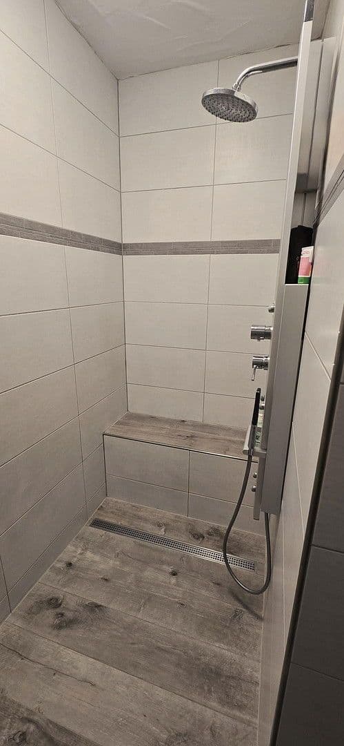 Prodej domu 300 m², pozemek 1.200 m², Breitenheim, Porýní-Falc Prodej domu 300 m², pozemek 1.200 m², Breitenheim, Porýní-Falc