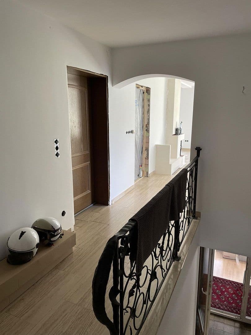 Prodej domu 316 m², pozemek 998 m², Kaiserslautern, Porýní-Falc Prodej domu 316 m², pozemek 998 m², Kaiserslautern, Porýní-Falc