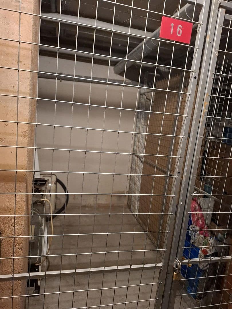 Prodej bytu 1+1 42 m², Schleißheimer Straße 63, München, Bavorsko Prodej bytu 1+1 42 m², Schleißheimer Straße 63, München, Bavorsko